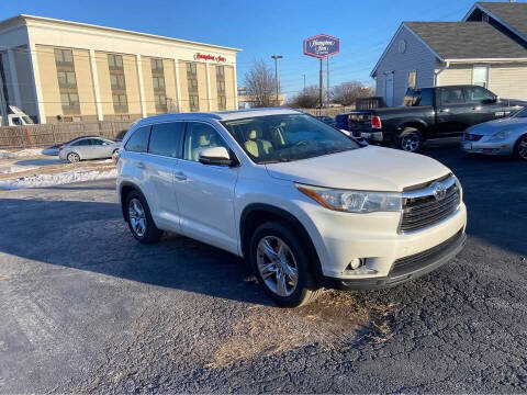 2016 Toyota Highlander for sale at International Motor Co. in Saint Charles MO