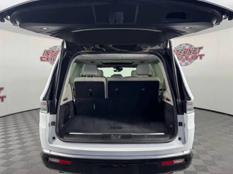 2023 Jeep Grand Wagoneer