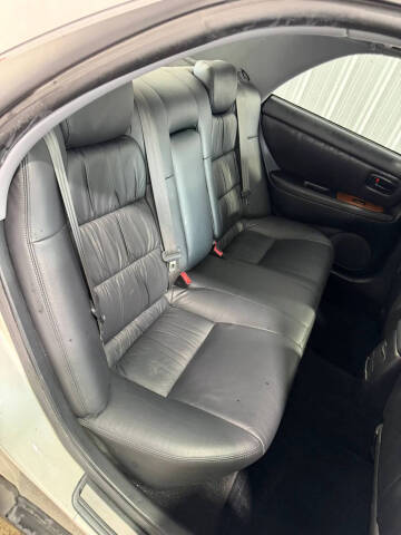 2000 Lexus ES 300