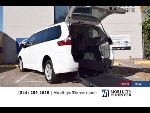 2020 Toyota Sienna for sale at CO Fleet & Mobility in Denver CO