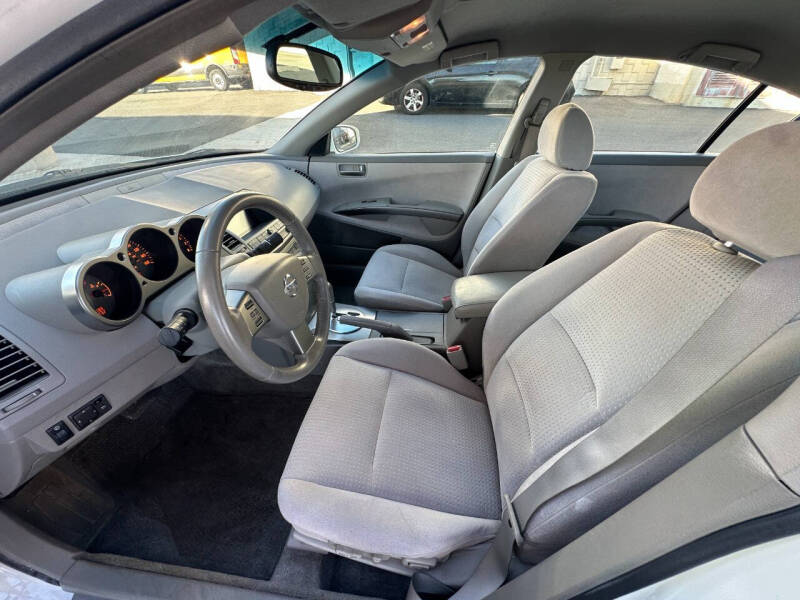 2004 Nissan Maxima 3.5 SE