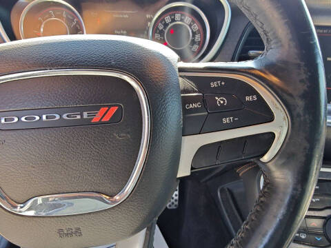 2016 Dodge Challenger SXT Plus