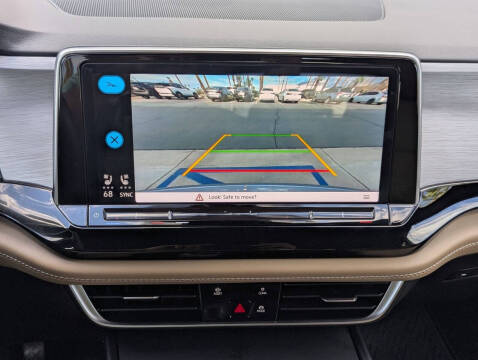 2024 Volkswagen Atlas Cross Sport SE 4Motion