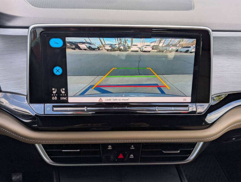 2024 Volkswagen Atlas Cross Sport SE 4Motion