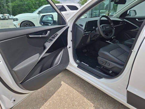 2024 Kia Niro EX