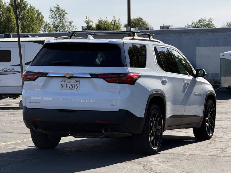 2023 Chevrolet Traverse LT Cloth