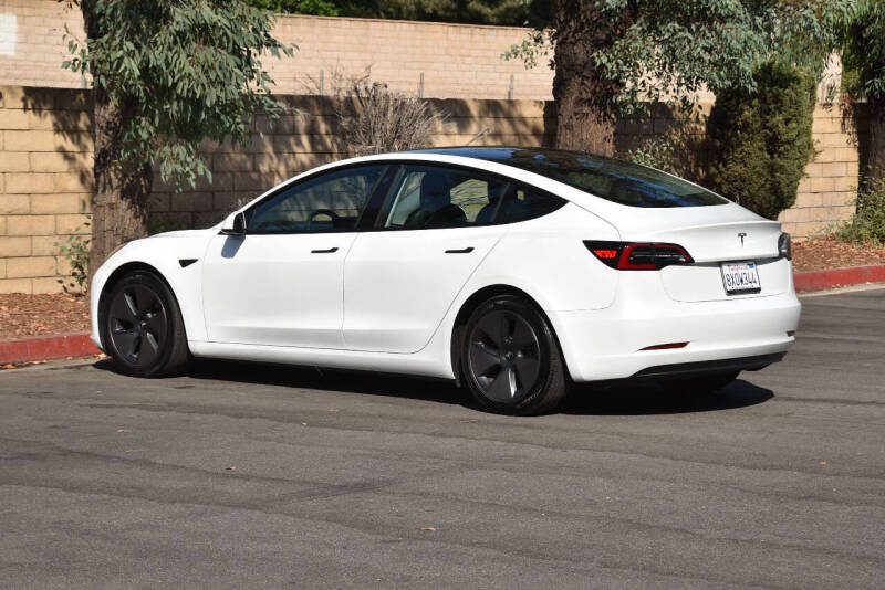 2022 Tesla Model 3 Base photo 4