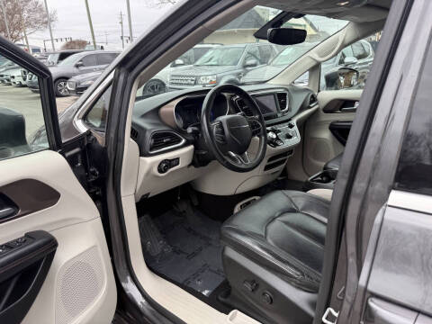 2018 Chrysler Pacifica Touring L