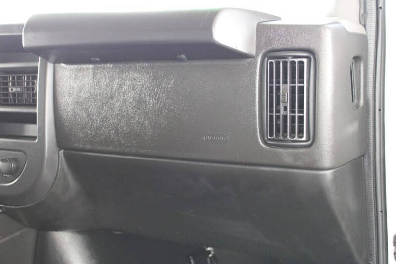 2024 Chevrolet Express LT 3500