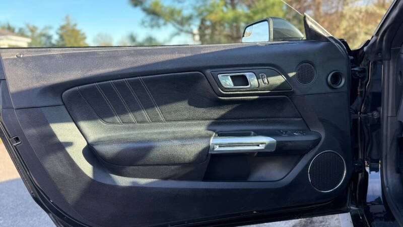 2019 Ford Mustang EcoBoost