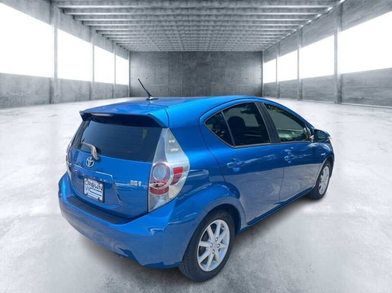 2013 Toyota Prius c