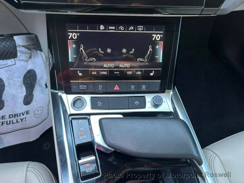 2024 Audi Q8 e-tron quattro Premium