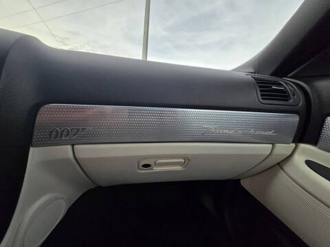 2003 Ford Thunderbird Limited Edition 007