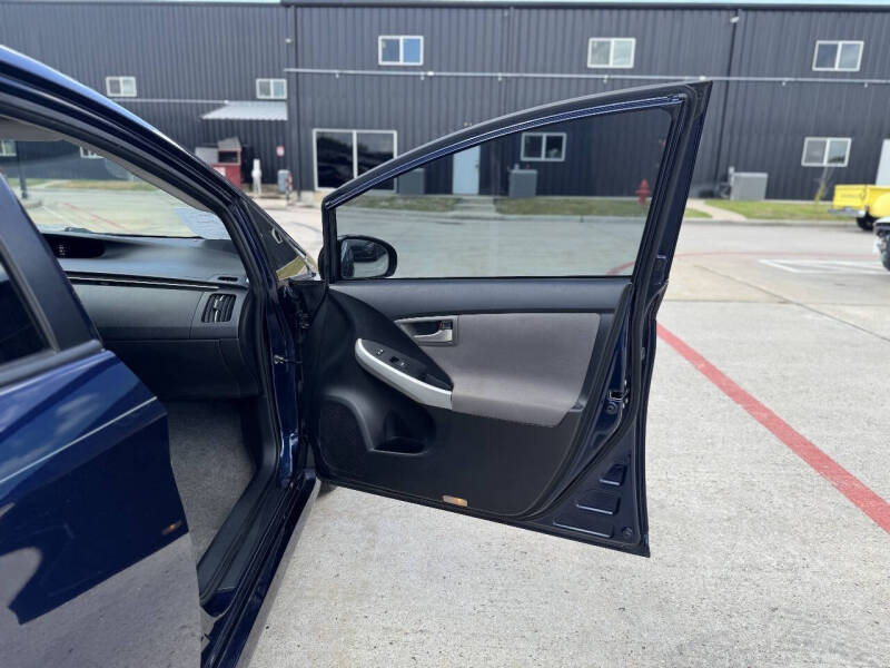 2014 Toyota Prius Two