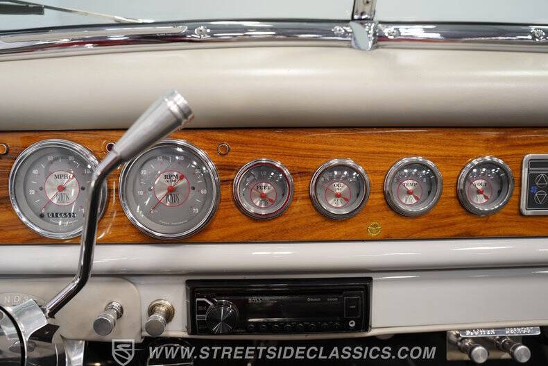 1947 Ford Deluxe