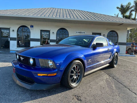 2005 Ford Mustang for sale at Supreme Motor Sports in North Fort Myers FL