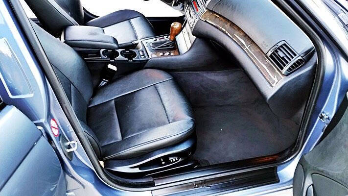 2002 BMW 3 Series 325i