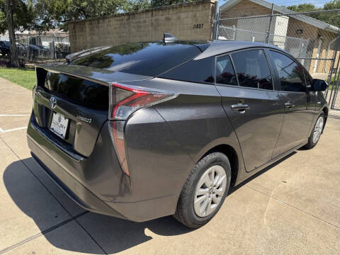 2016 Toyota Prius Two