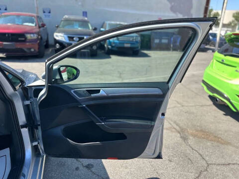 2017 Volkswagen Golf Alltrack