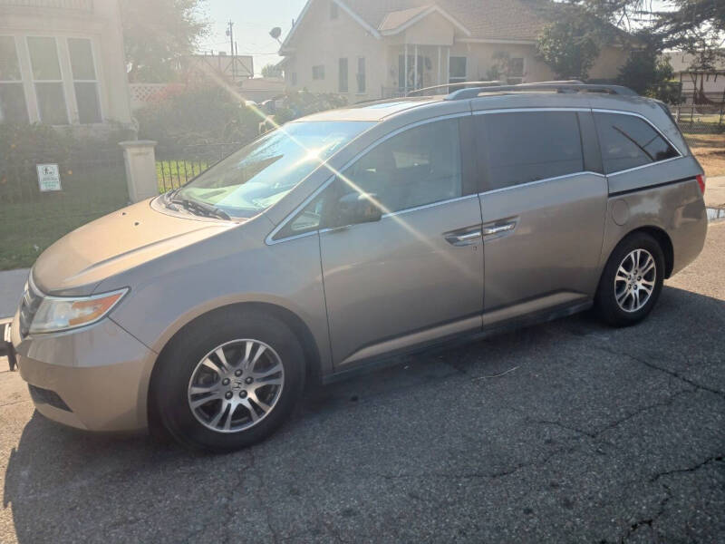 Honda Odyssey's photo