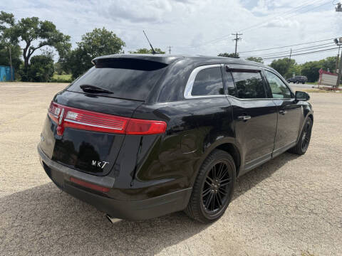 2019 Lincoln MKT Reserve
