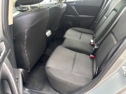 2013 Mazda MAZDA3 i Touring