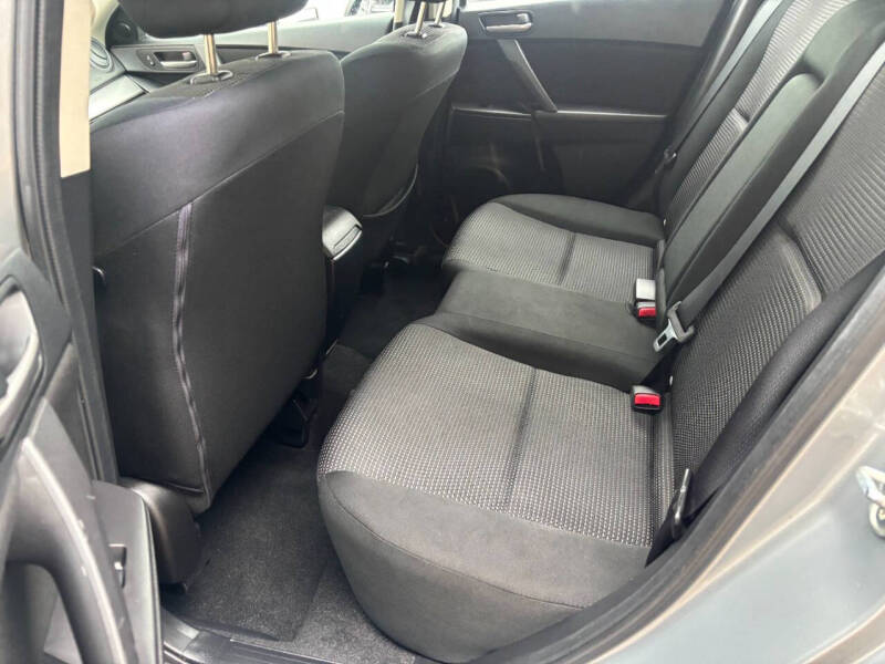 2013 Mazda MAZDA3 i Touring