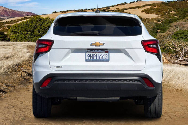 2024 Chevrolet Trax LS