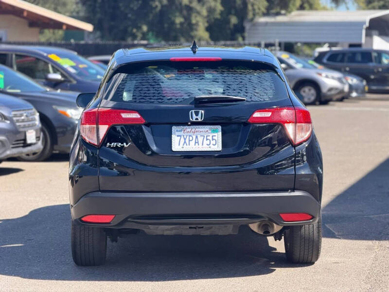 2017 Honda HR-V LX