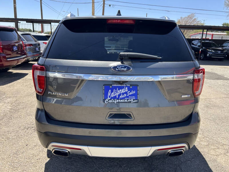 2017 Ford Explorer Platinum