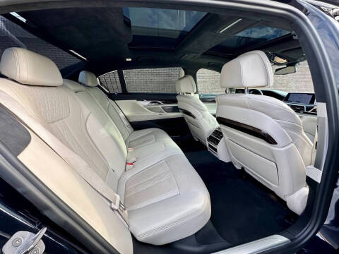 2017 BMW 7 Series 740i