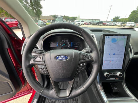 2022 Ford Edge Titanium