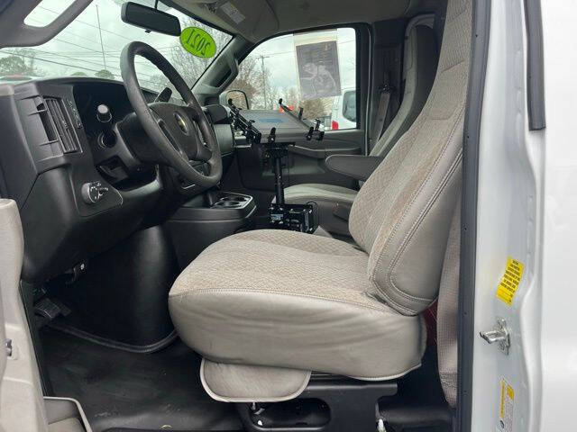 2021 Chevrolet Express 2500