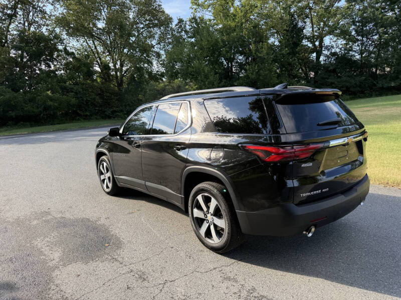 2023 Chevrolet Traverse LT Leather