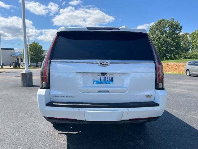 2017 Cadillac Escalade ESV 6