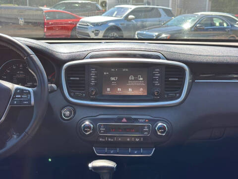 2020 Kia Sorento EX V6