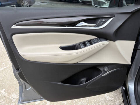 2020 Buick Enclave Essence