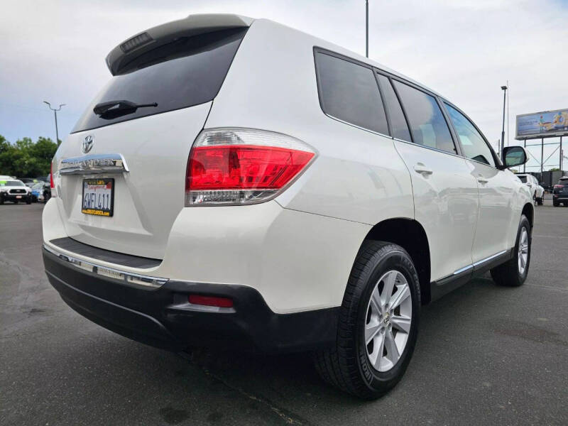 2012 Toyota Highlander SE