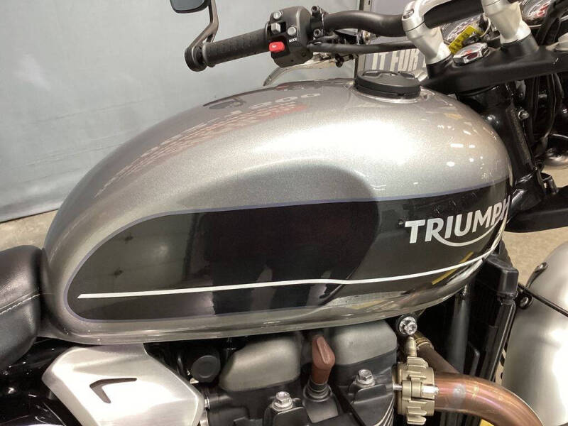 2020 Triumph Speed Twin 1200 Silver Ice/Sto