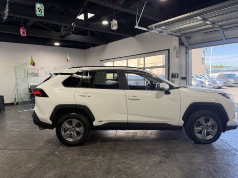 2023 Toyota RAV4 Hybrid XLE