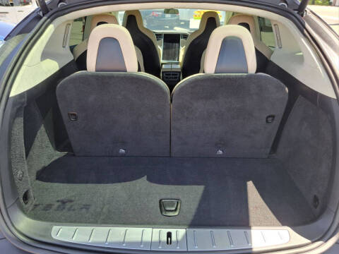 2017 Tesla Model X 75D