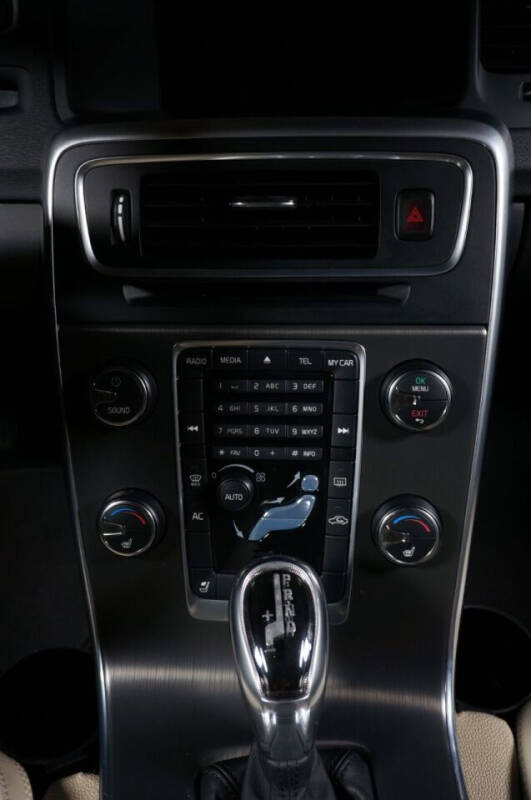 2013 Volvo S60 T5 Premier Plus