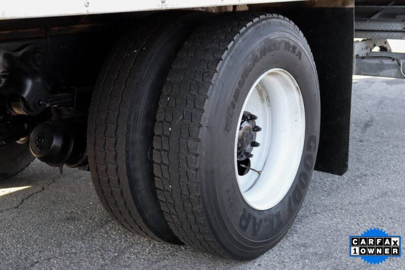 2019 Freightliner M2 106