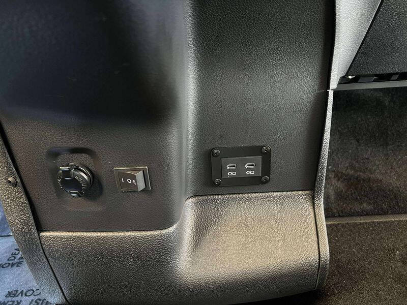 2025 Toyota Sienna LE 8-Passenger