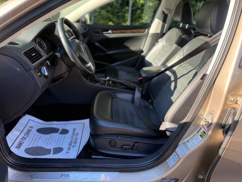 2015 Volkswagen Passat 2.0L TDI SEL Premium