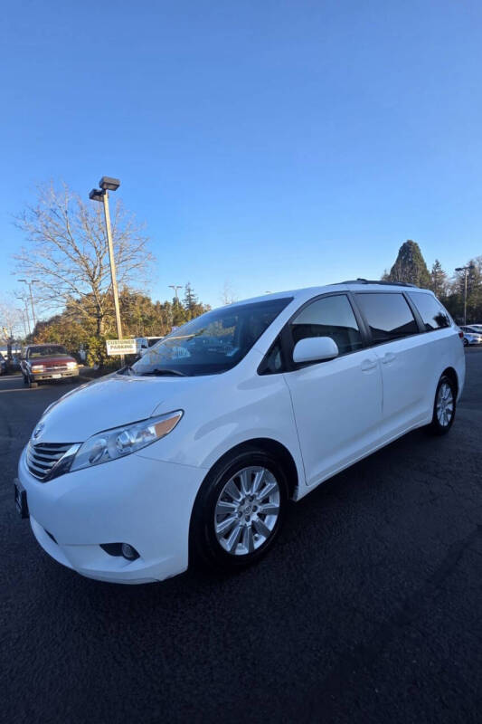 2013 Toyota Sienna