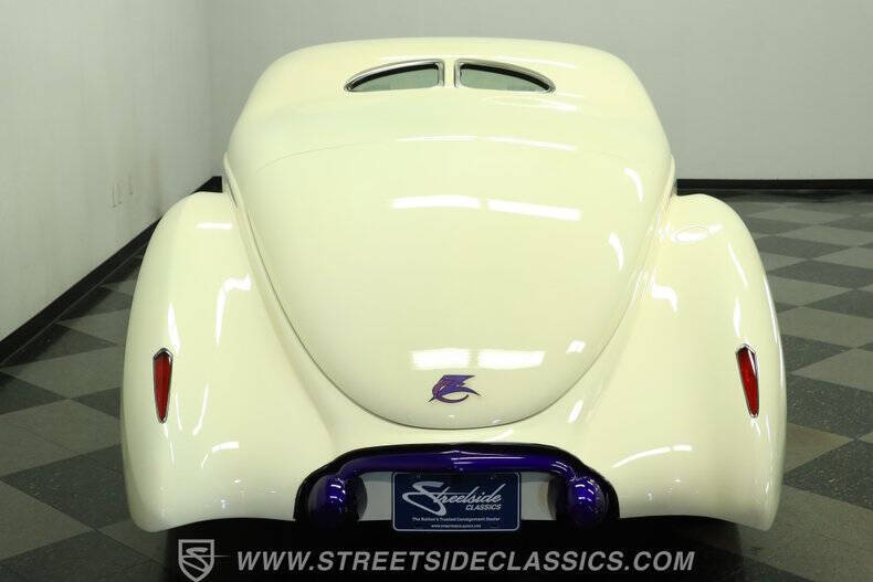 1939 Lincoln Zephyr
