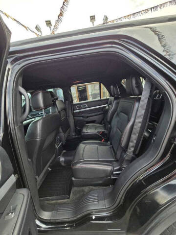 2017 Ford Explorer Sport