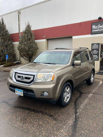 2011 Honda Pilot for sale at Specialty Auto Wholesalers Inc in Eden Prairie MN