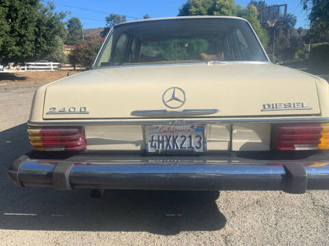 1976 Mercedes-Benz 240-Class